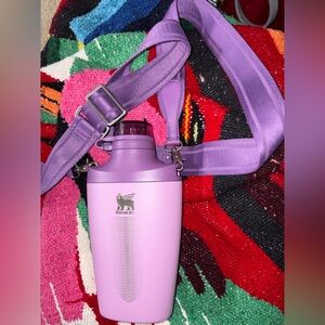💜 Stanley 23 oz Crossbody Water Bottle – Lilac 💜